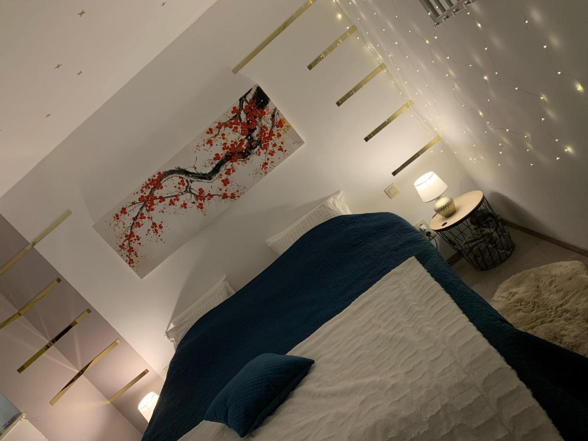 Au Petit Nid Froissart Bed & Breakfast Chimay Eksteriør bilde
