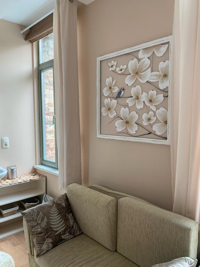 Au Petit Nid Froissart Bed & Breakfast Chimay Eksteriør bilde