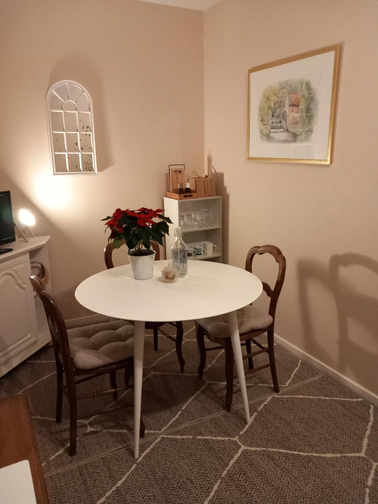 Au Petit Nid Froissart Bed & Breakfast Chimay Eksteriør bilde